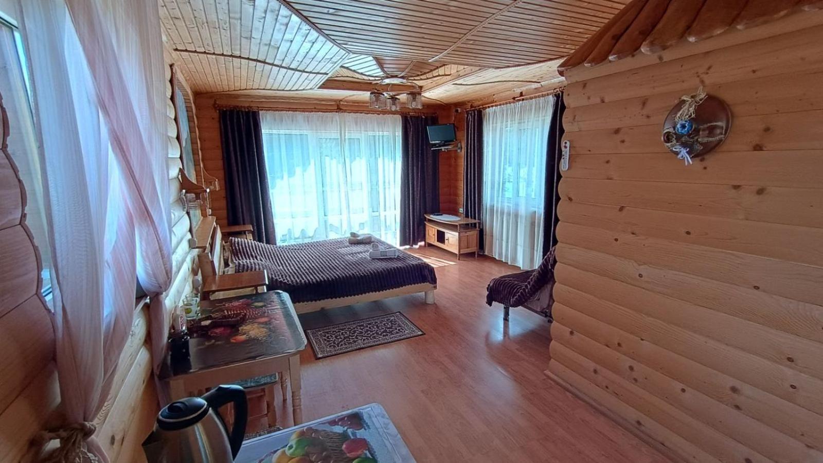Садиба Гуцулка Ксеня Yaremche Exterior photo
